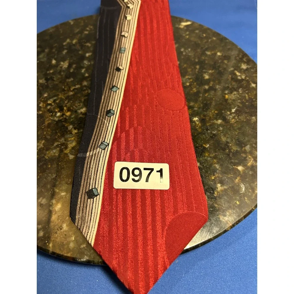Zylos George‎ Machado Men's Red Silk Tie Classic Length Geometric